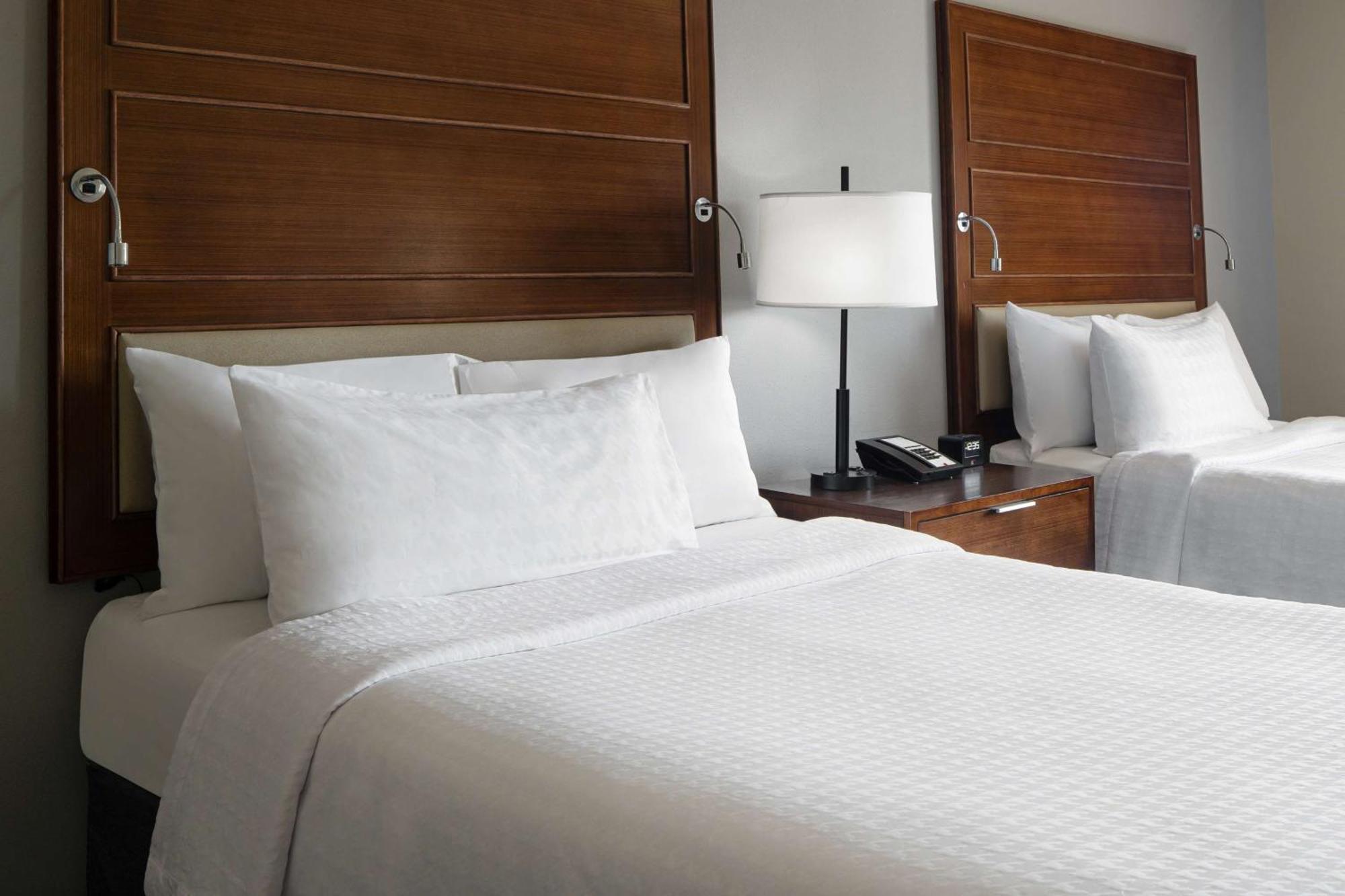 โฮมวู้ด สวีทส์ สปริงฟิลด์ Hotel ภายนอก รูปภาพ