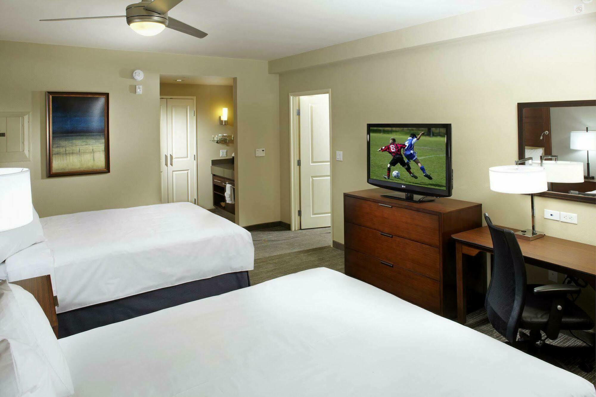 โฮมวู้ด สวีทส์ สปริงฟิลด์ Hotel ภายนอก รูปภาพ